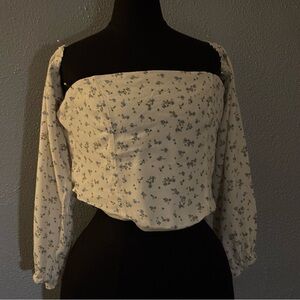 Wild Fable Pale Yellow and Blue Floral Crop Trop Puff Sleeves Womens Size XL